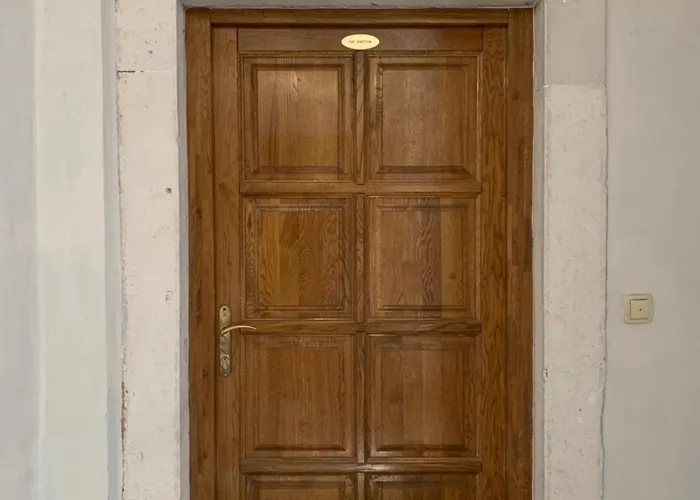The Venetian Apartment *
